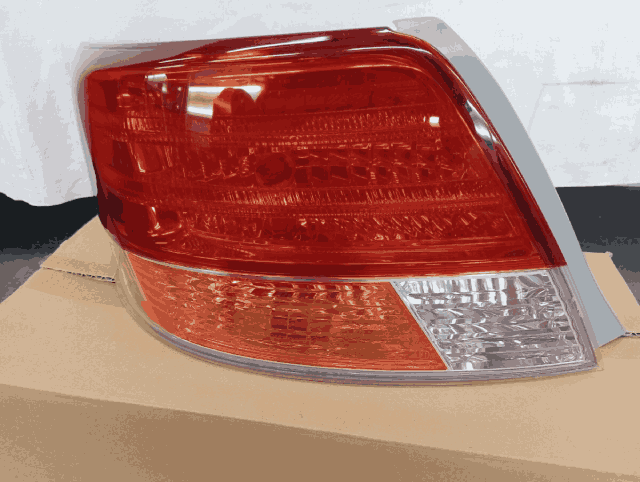 Allion NZT260 left tail light / left tail lamp A18 Koito 20-449 81561-20A30