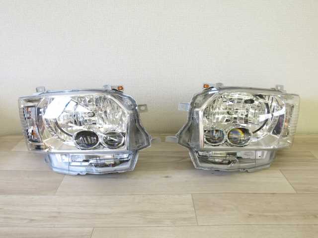 [ free shipping ] new car removing! left right set! computer attaching * Toyota 200 series Hiace dark prime original LED head light headlamp *