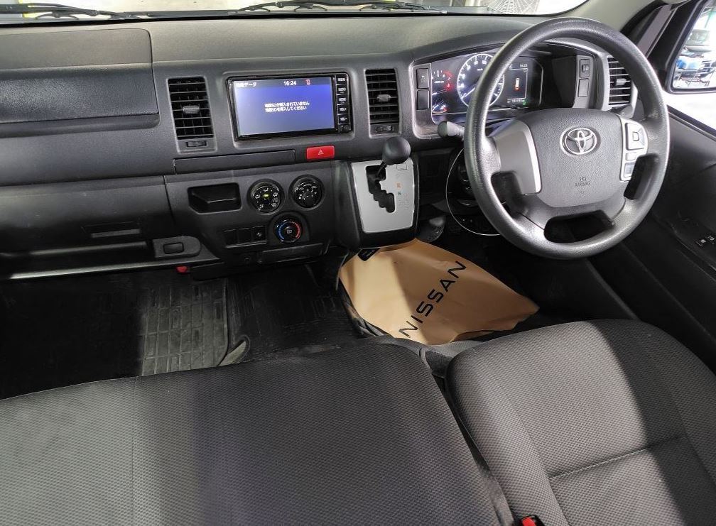 Toyota Hiace Super Gl