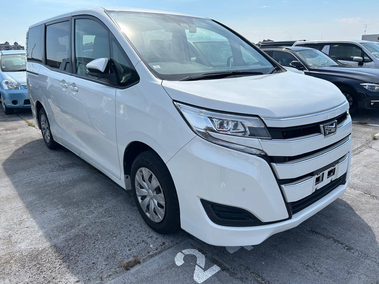 TOYOTA NOAH G LED PACKAGE