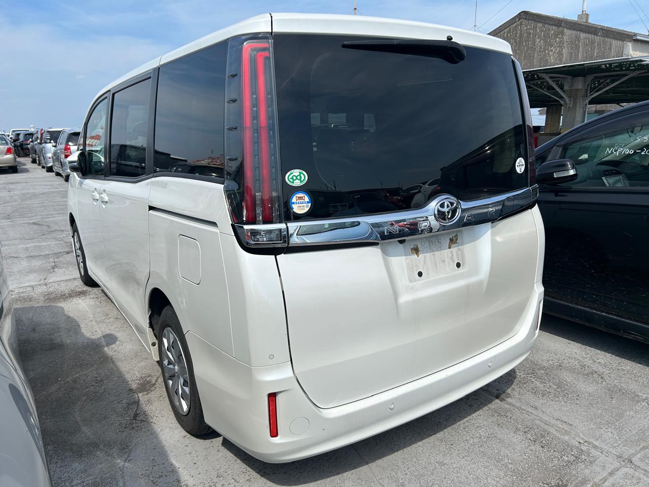 TOYOTA NOAH G LED PACKAGE