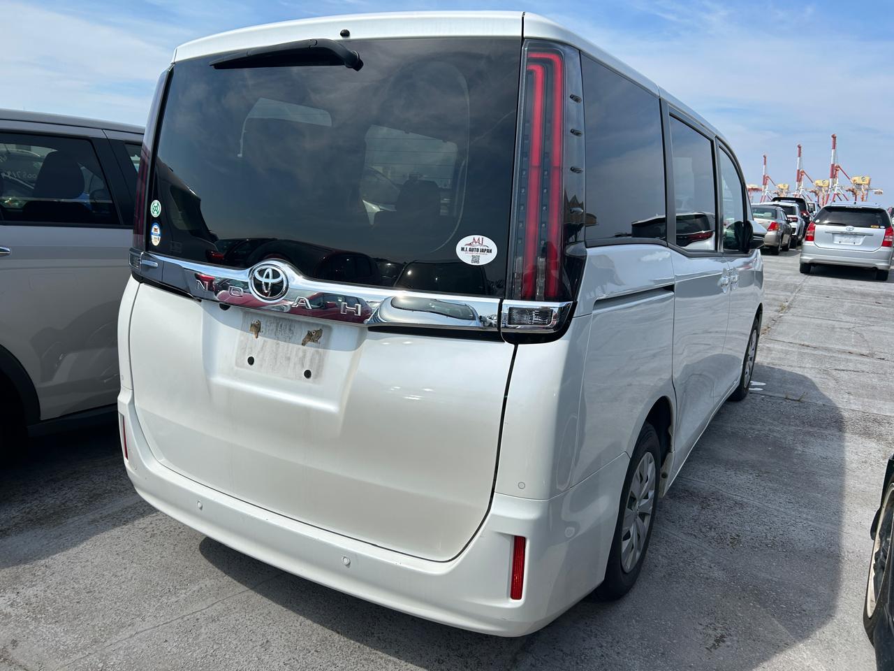 TOYOTA NOAH G LED PACKAGE