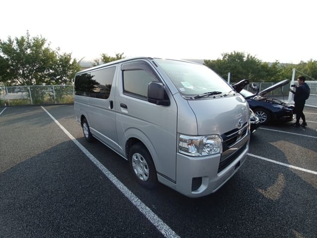 TOYOTA HIACE GL NEW VERSION