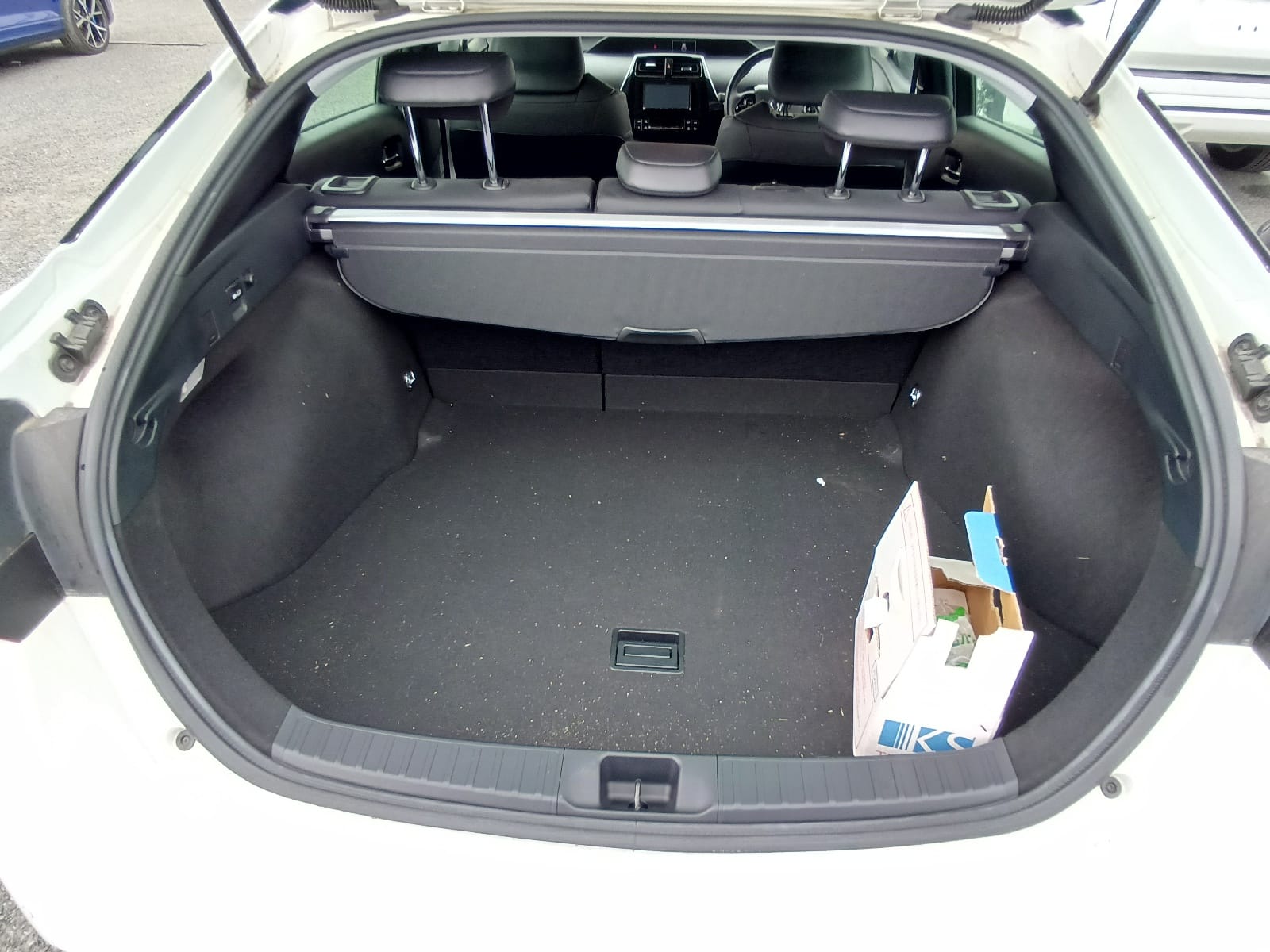 TOYOTA PRIUS HYBRID  A PREMIUM