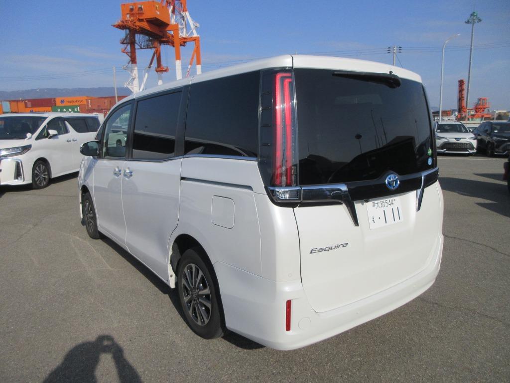 Toyota Esquire Gi Premium Package