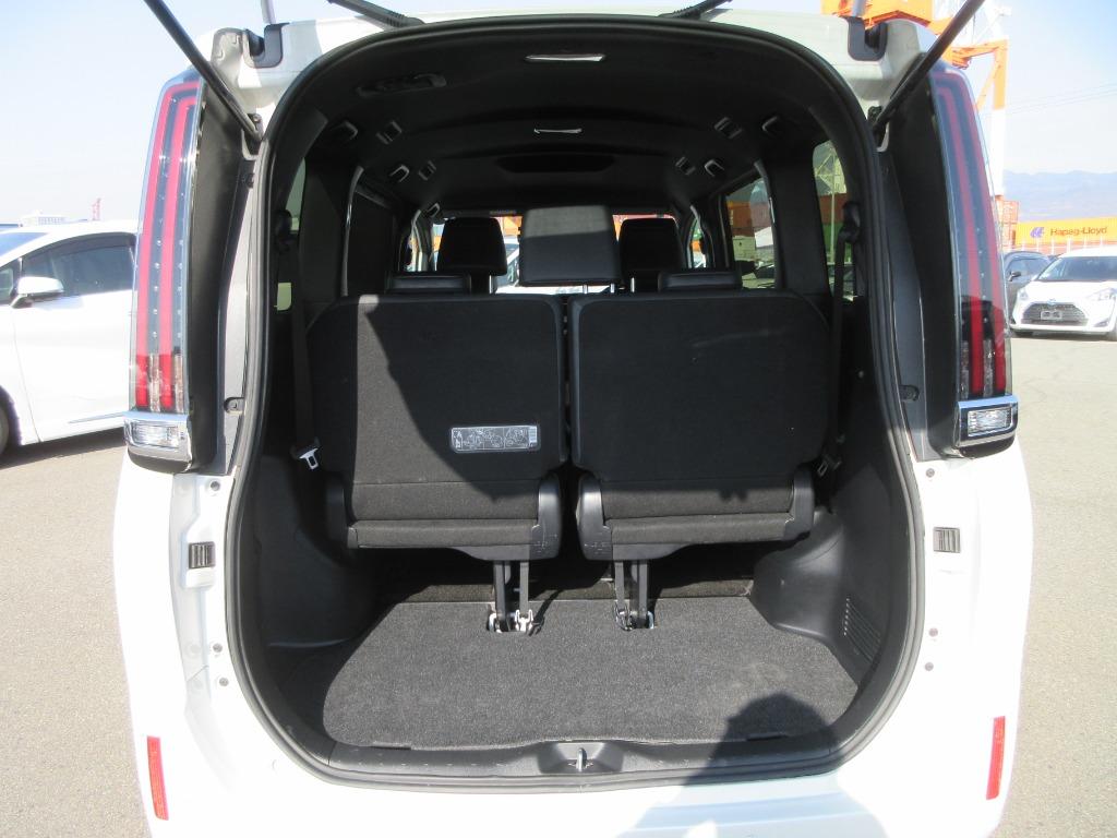 Toyota Esquire Gi Premium Package