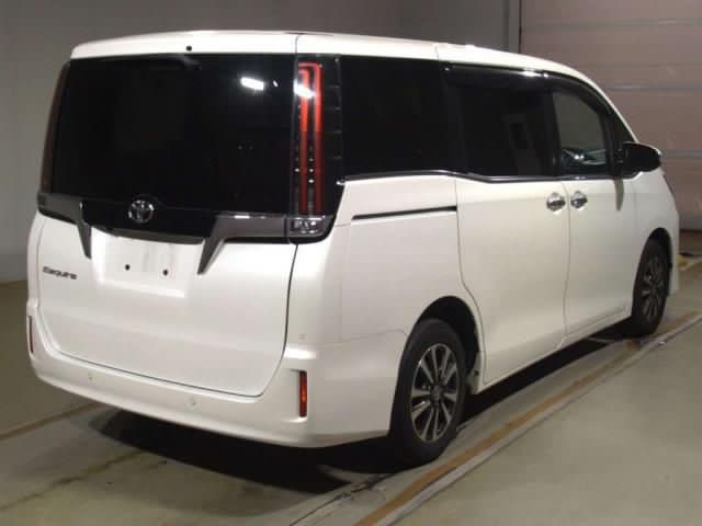 TOYOTA ESQUIRE GI PACKAGE