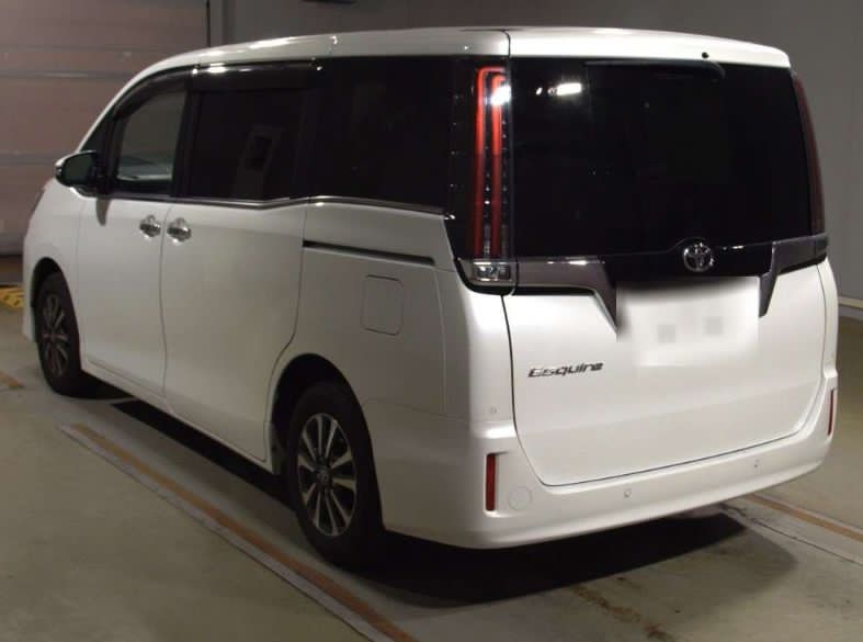 TOYOTA ESQUIRE GI PACKAGE
