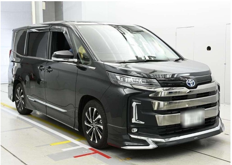 TOYOTA NOAH HYBIRD S-Z PKG
