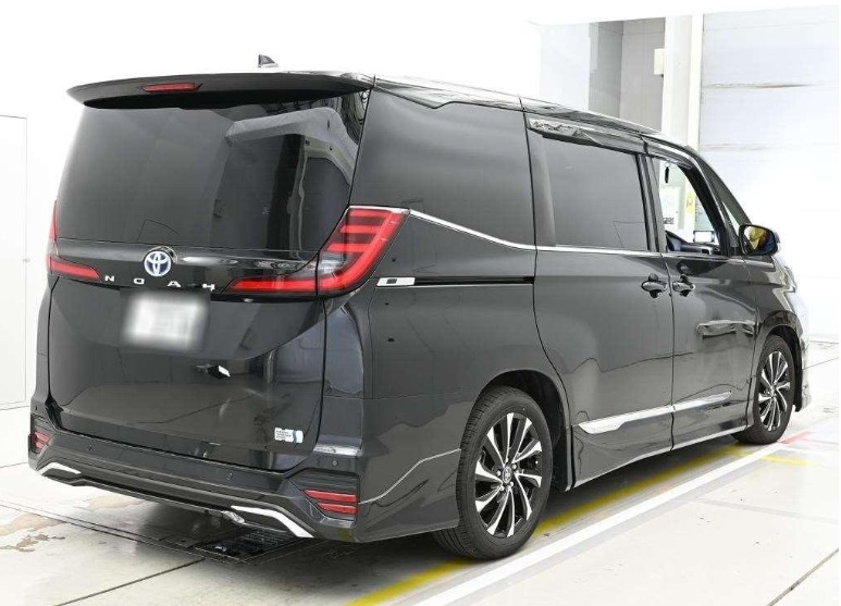 TOYOTA NOAH HYBIRD S-Z PKG