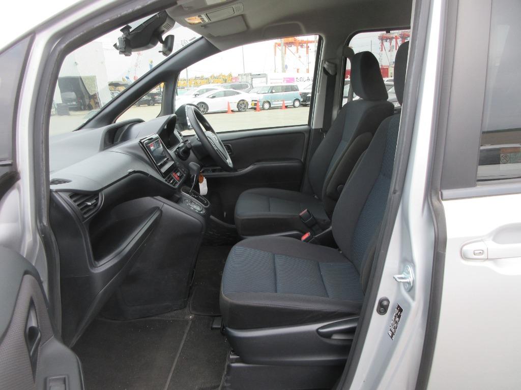 Toyota Noah  X-Pkg