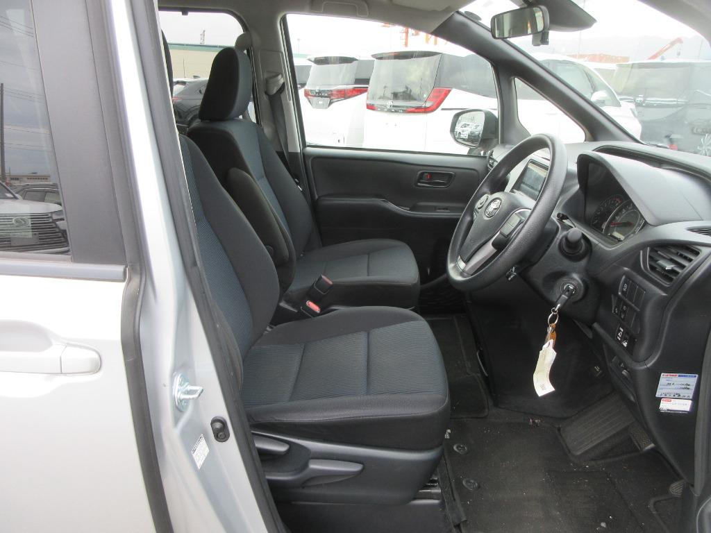 Toyota Noah  X-Pkg