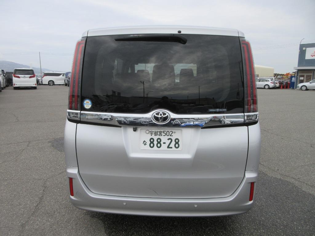 Toyota Noah  X-Pkg