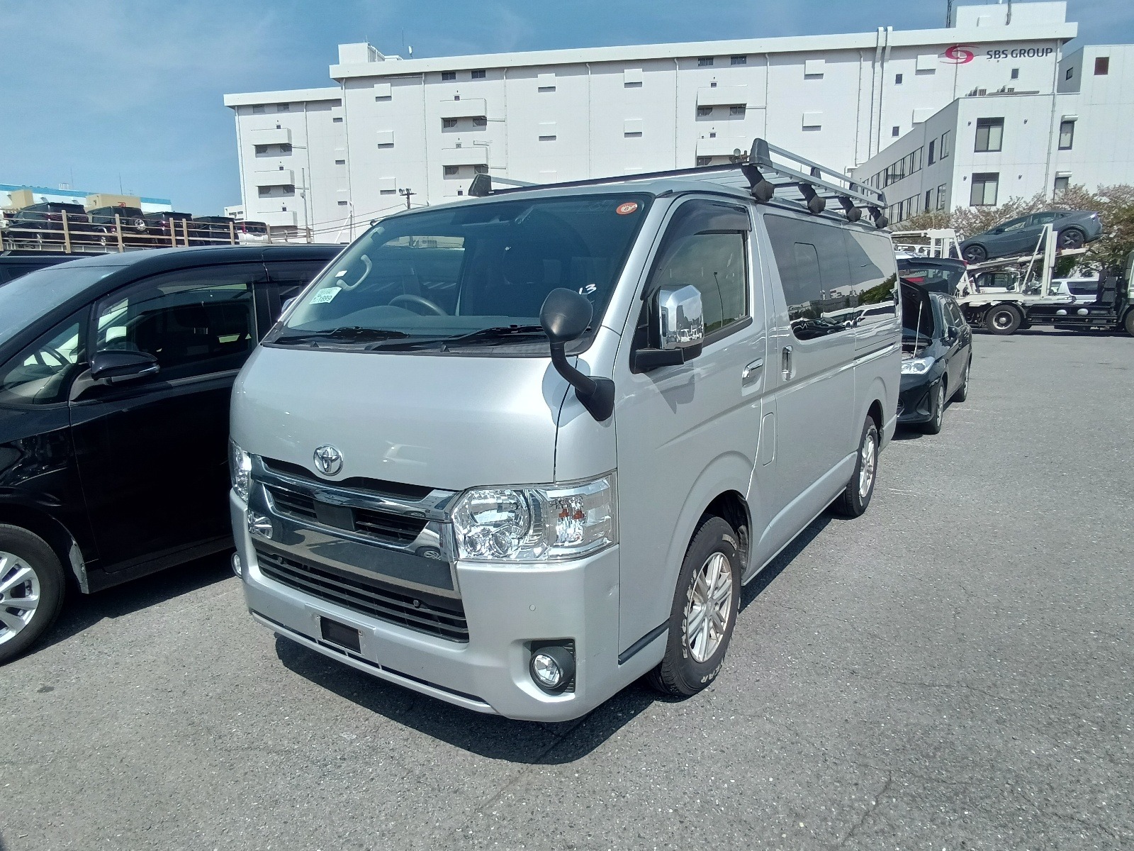 TOYOTA HIACE SUPER GL DARK PRIME