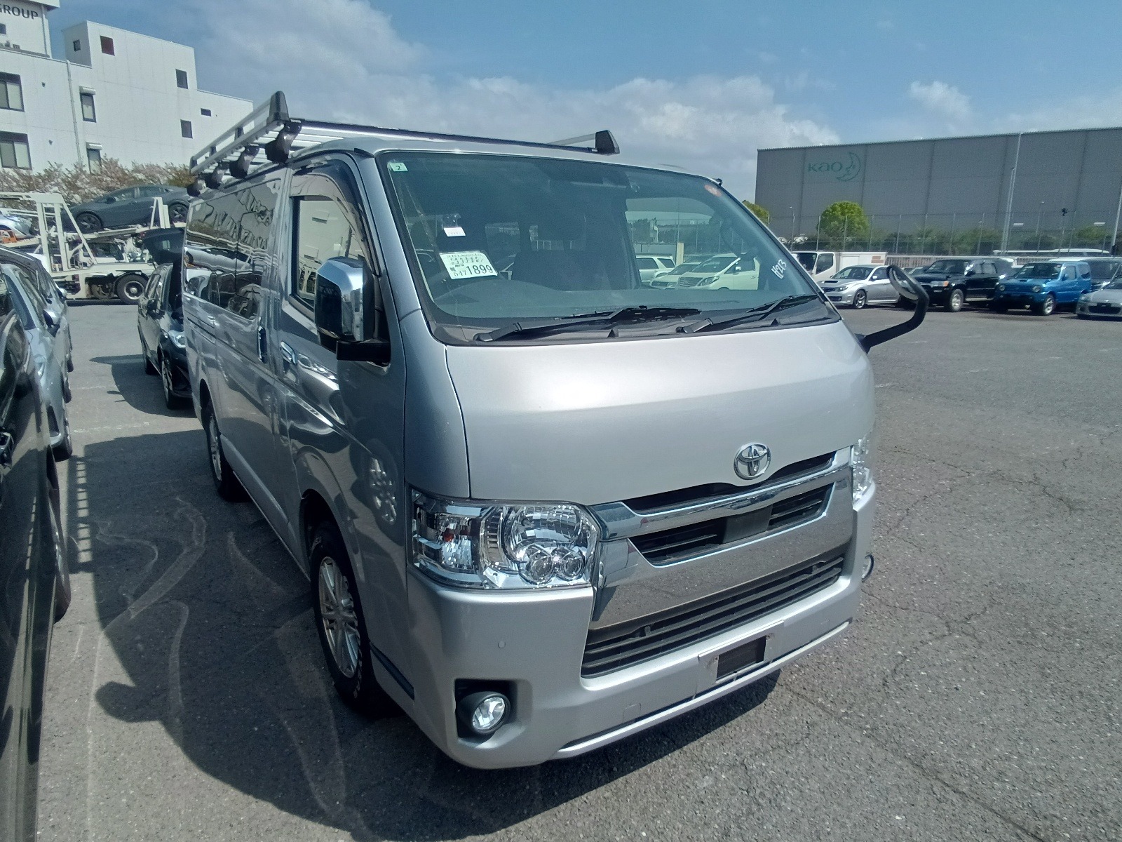 TOYOTA HIACE SUPER GL DARK PRIME