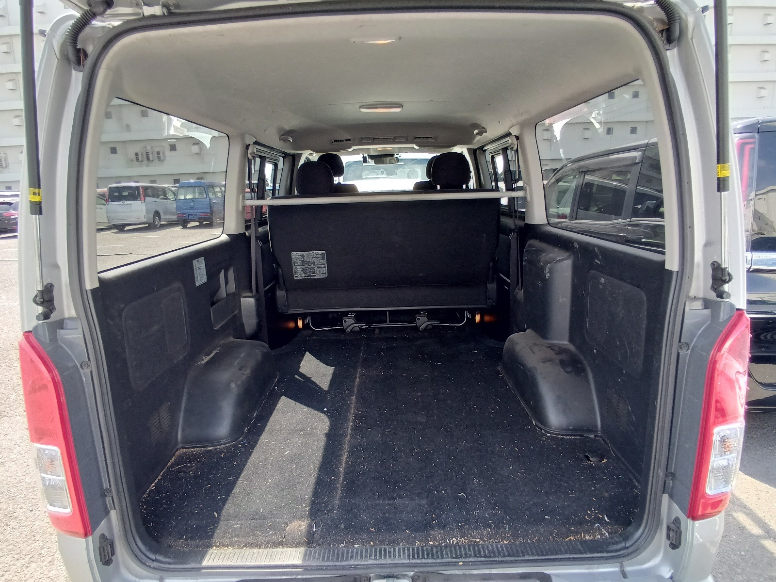 TOYOTA HIACE SUPER GL DARK PRIME